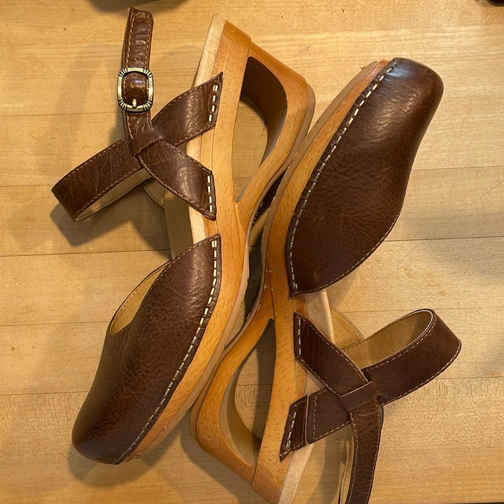 Dansko sandals, open-heeled size 11